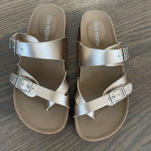 Steve Madden Kids' Jbeached Flat Sandal, rose gold